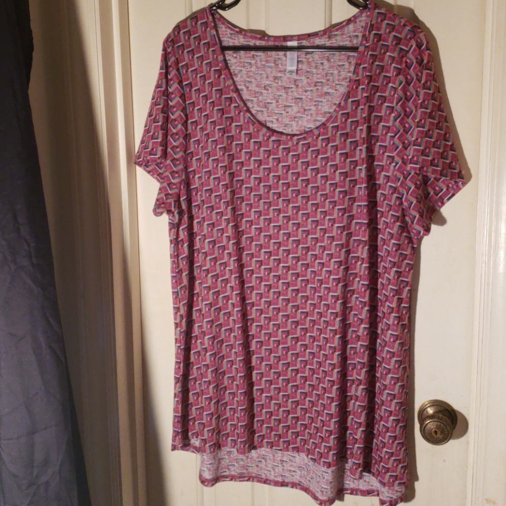 Lularoe Classic Tee